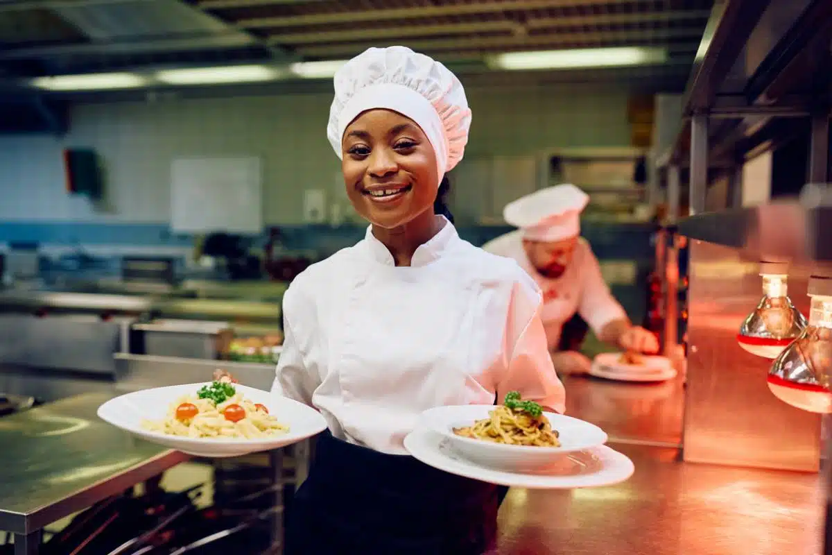 caractéristiques veste cuisine femme