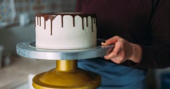 Plateaux tournants : un atout pour la pâtisserie professionnelle et amateur